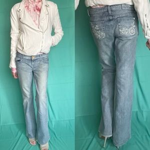 Guess foxy flare leg size 28 light wash jeans